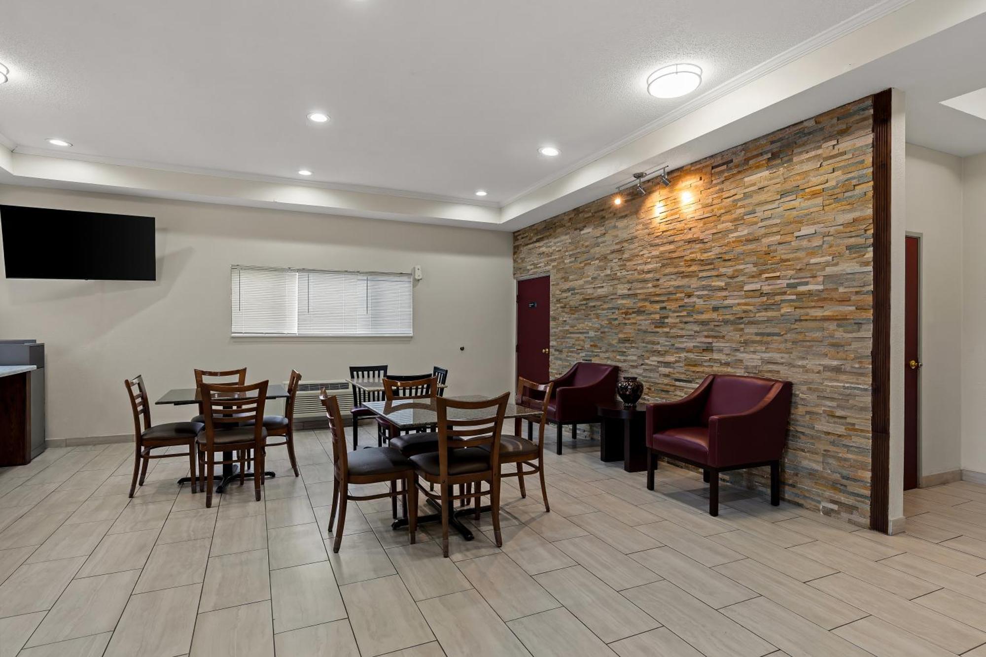 Red Lion Inn & Suites Caseyville Екстер'єр фото