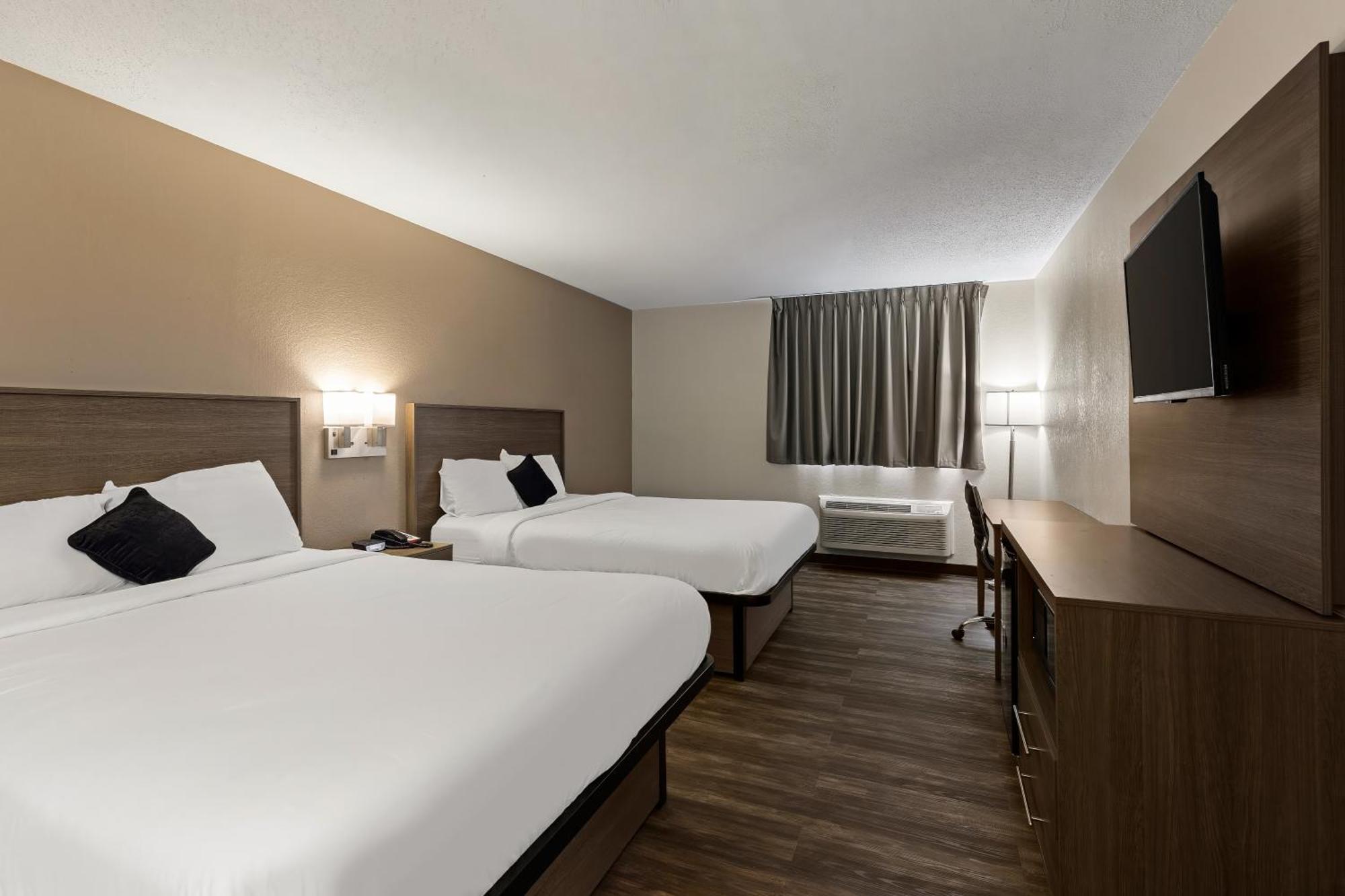 Red Lion Inn & Suites Caseyville Екстер'єр фото