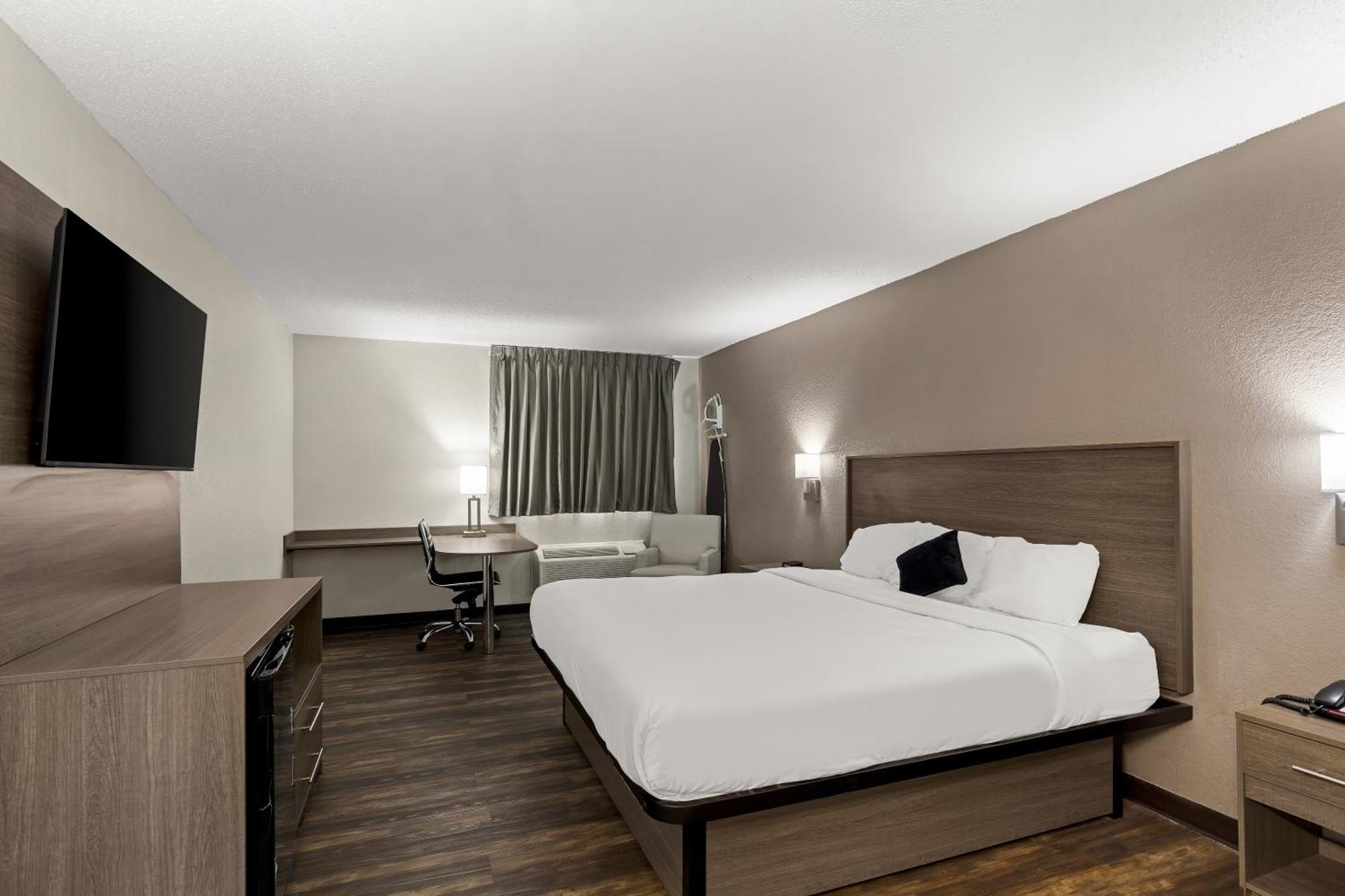 Red Lion Inn & Suites Caseyville Екстер'єр фото